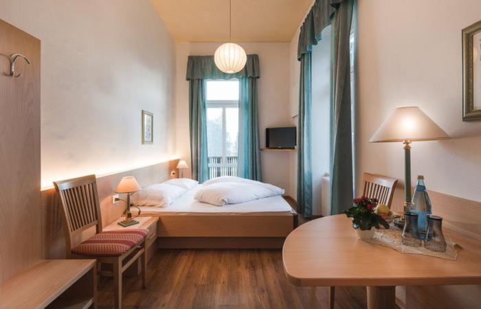 Hotel Angelica Мерано Экстерьер фото